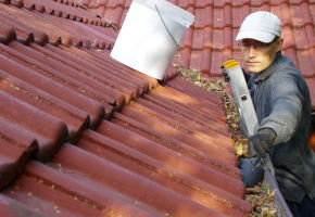 domestic gutter cleaning